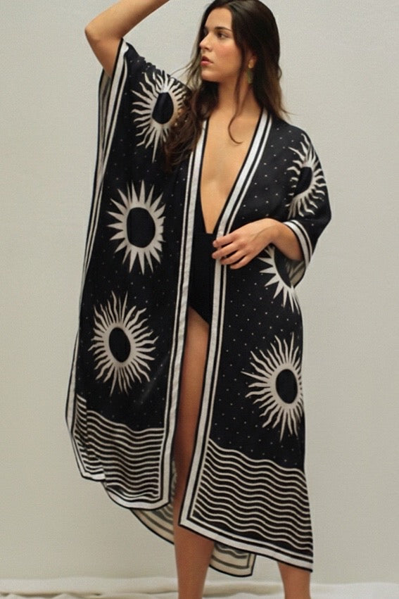 Soles Kimono, Black & White