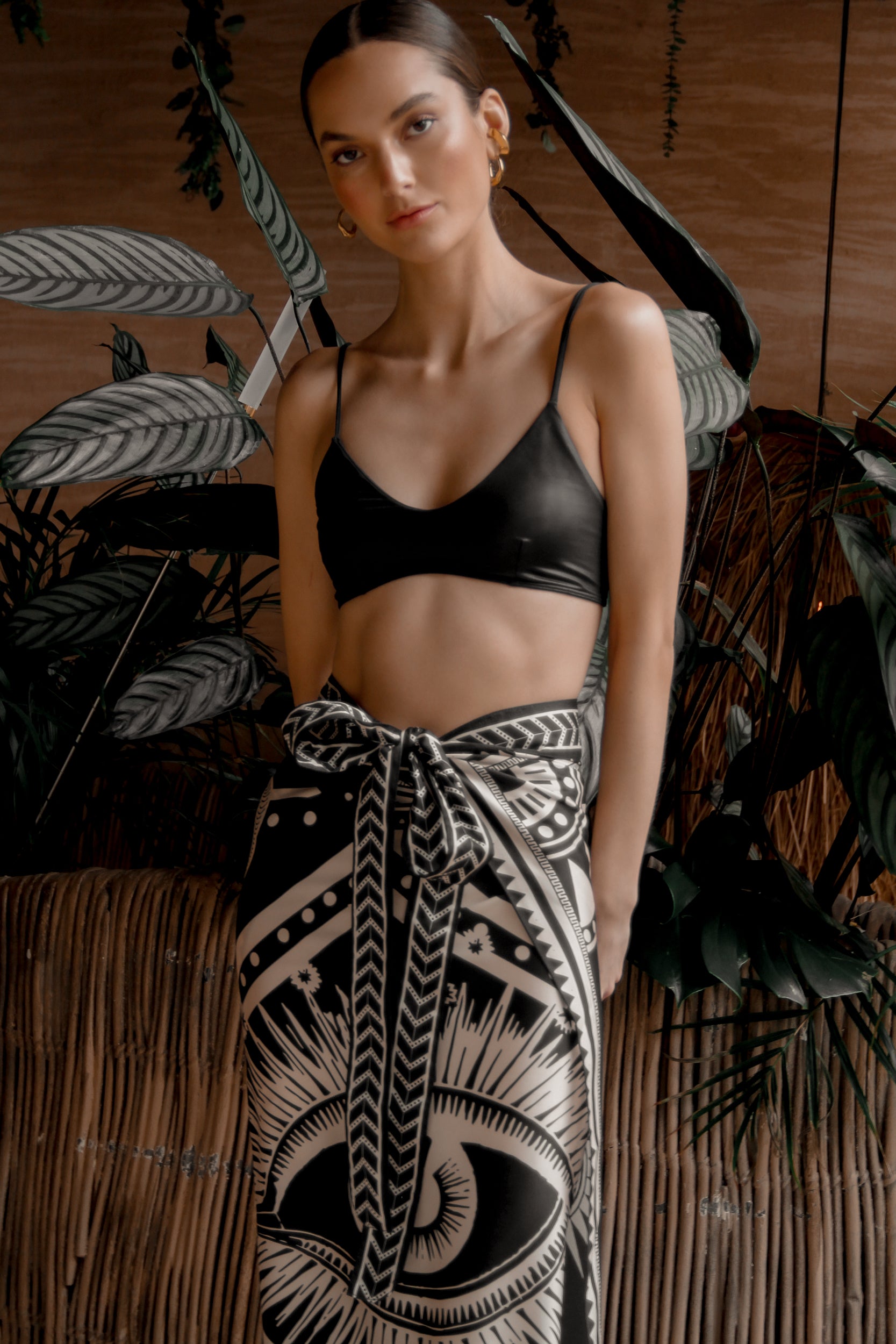 Set Nazar Negro, Seda