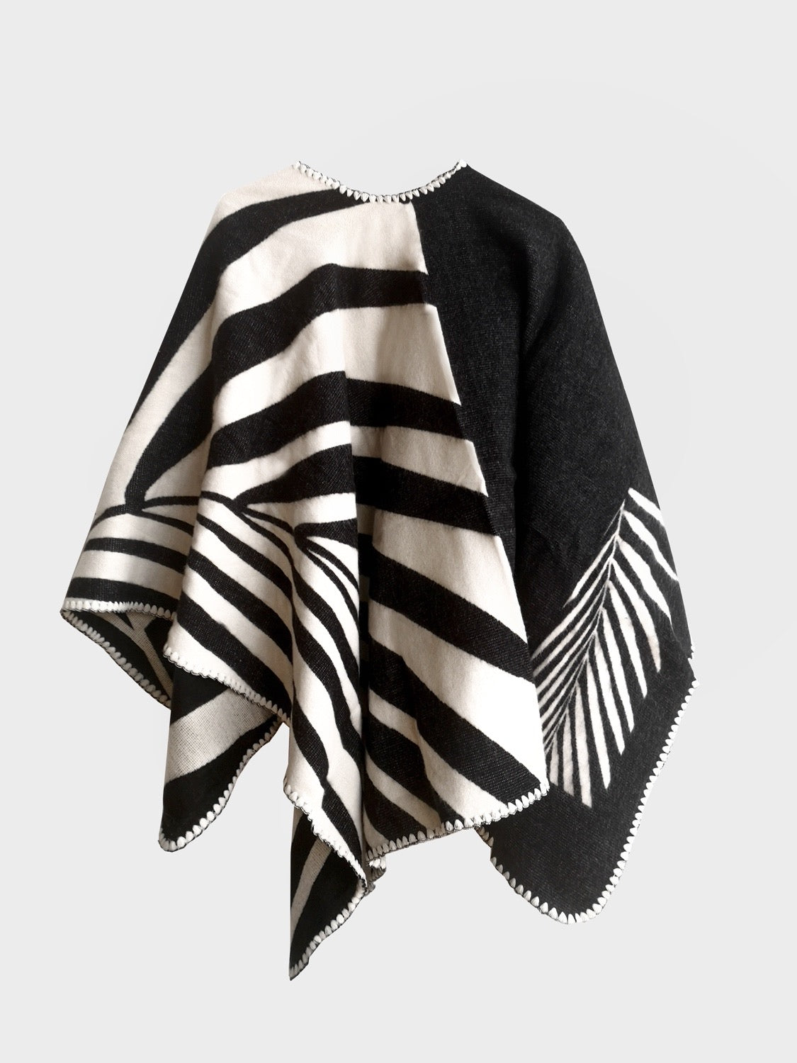 Natura Black Poncho