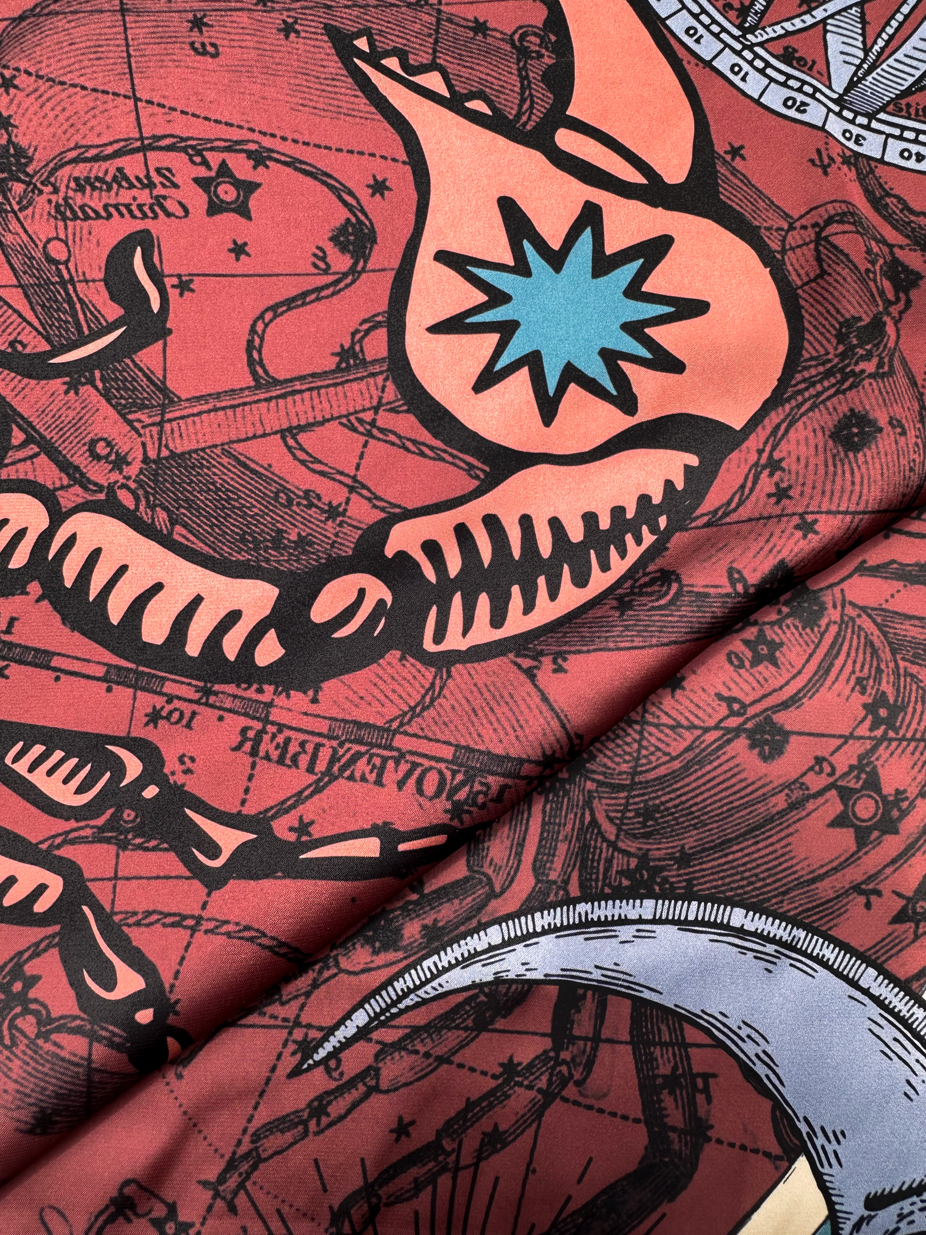 SCORPIO Scarf