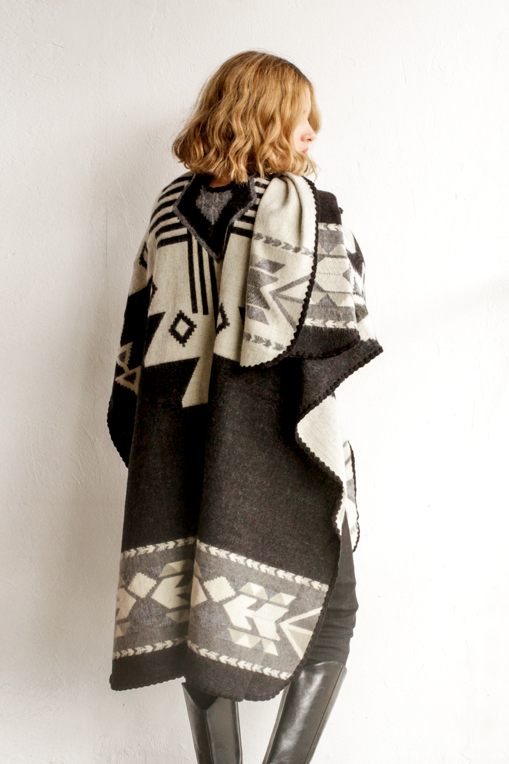 Aras Black Poncho