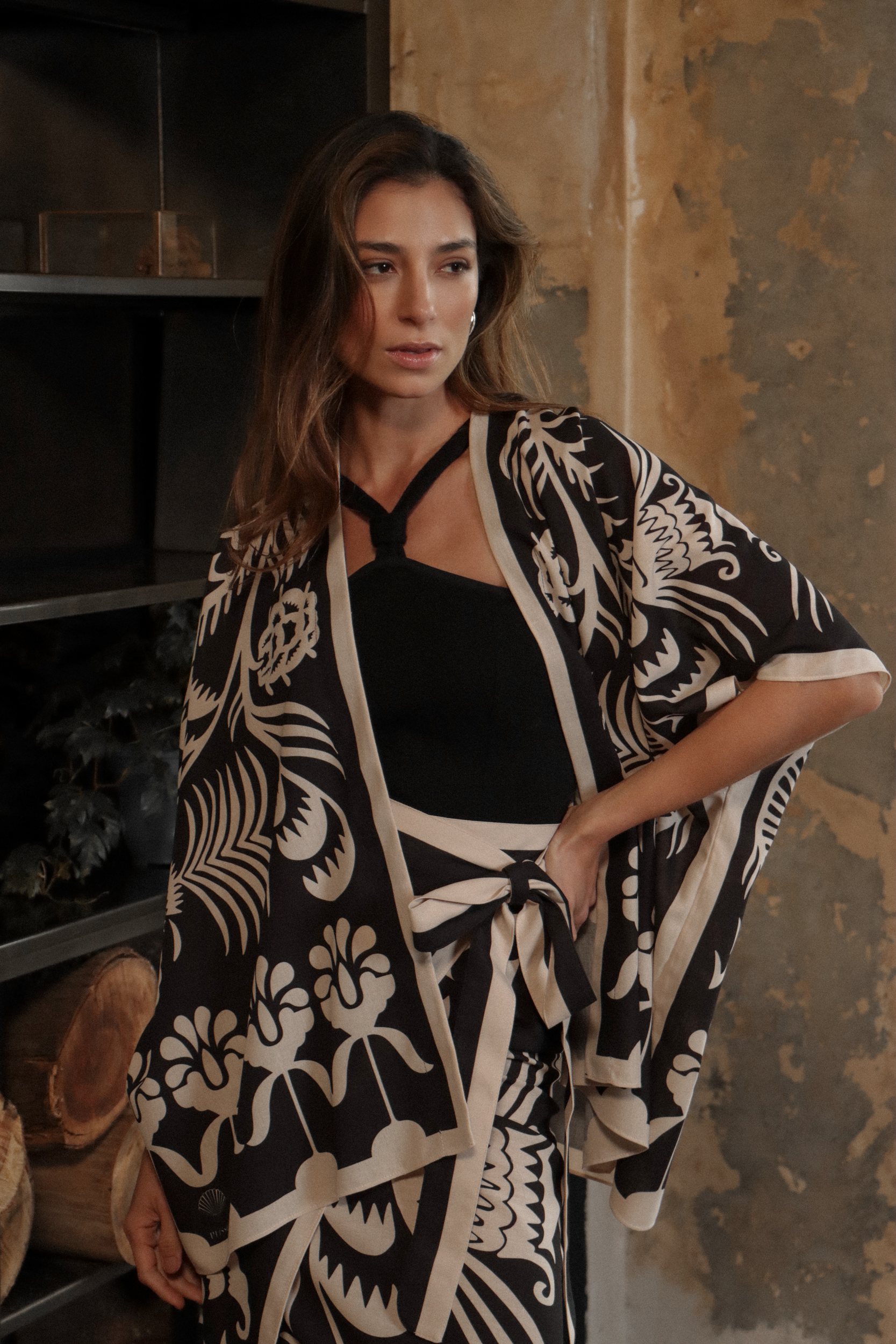 Agave Short Kimono, Linen - Black