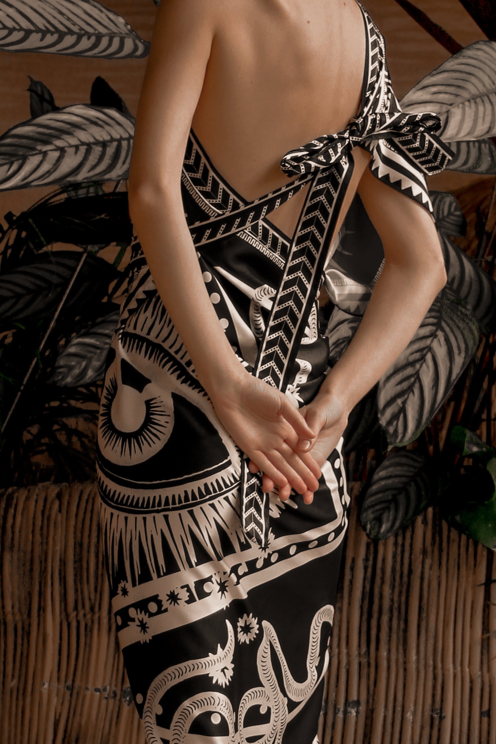 Set Nazar Negro, Seda