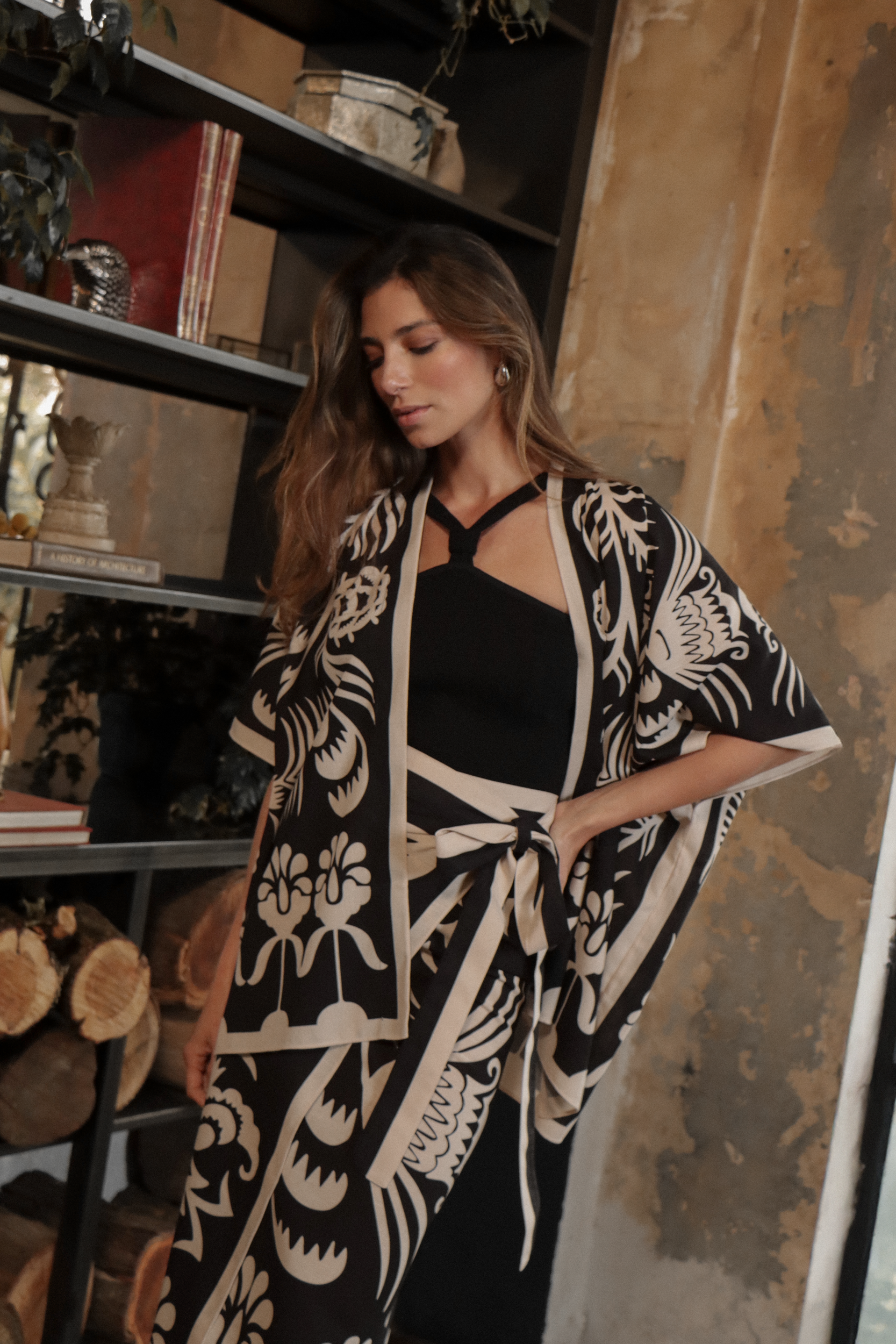 Agave Short Kimono, Linen - Black