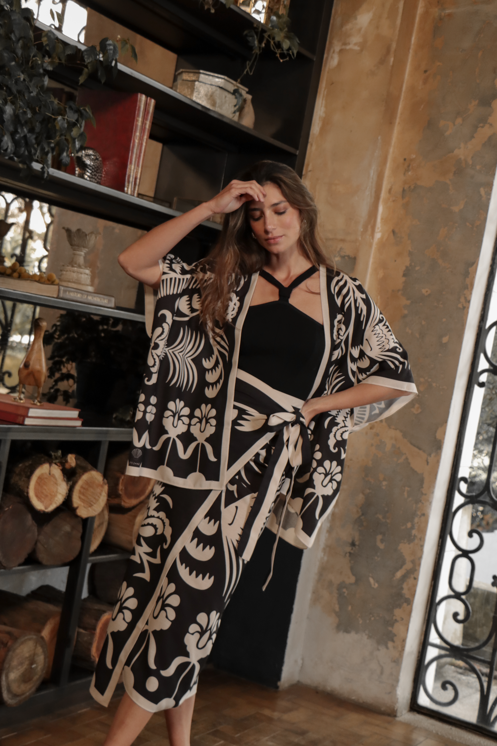 Agave Short Kimono, Linen - Black