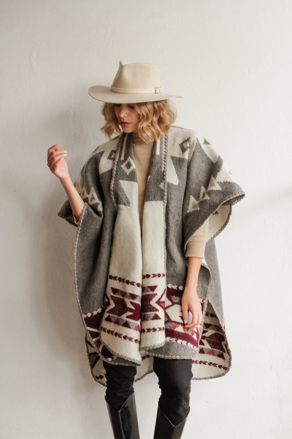 Aras Gray Poncho
